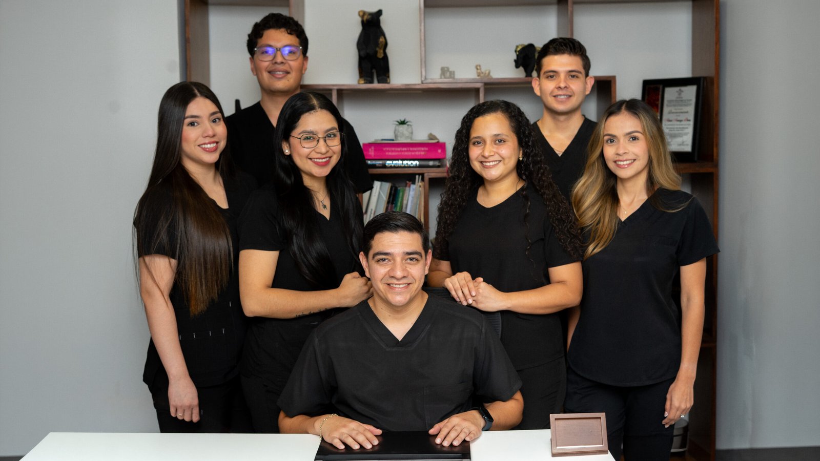 equipo-dr-alexis-amaya